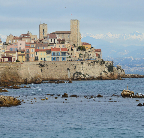 Comment améliorer la visibilité de son hôtel sur la Côte d’Azur ?